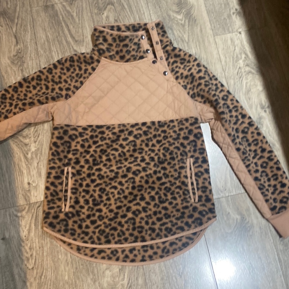 Abercrombie fleece sweater